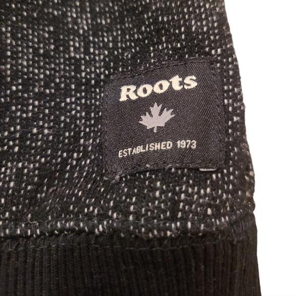 Roots Pullover Sweater 1/4 Zip Womens Medium Gray with Black Logo - Picture 5 of 8
